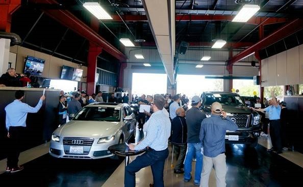 How can i get a sales license to buy cars at auction